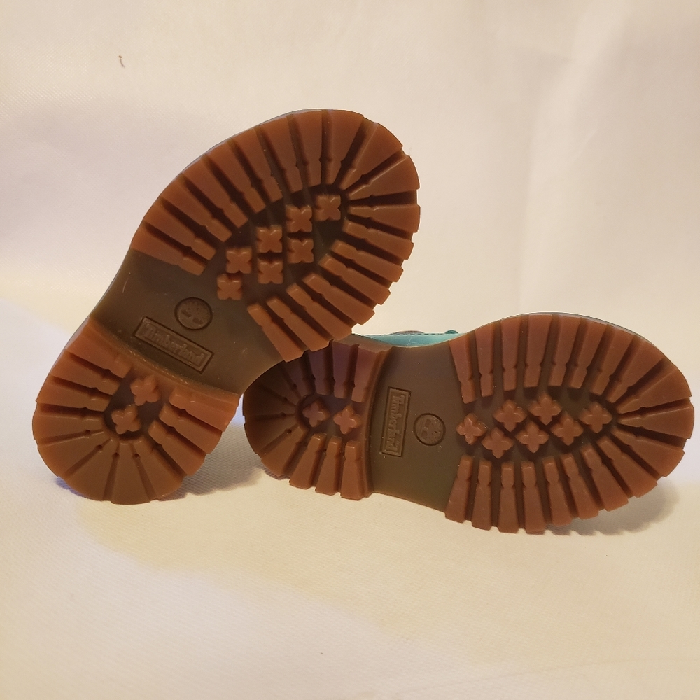 Timberland Boots - Picture 2 of 4